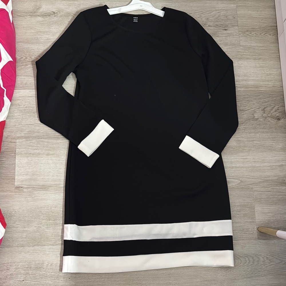 SHEIN Black and White Long Sleeve Sheath Dress